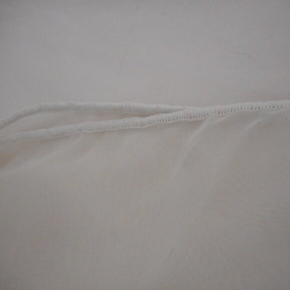 2 Vintage sheer pinch pleat curtains 26 x 69 - Picture 2 of 4